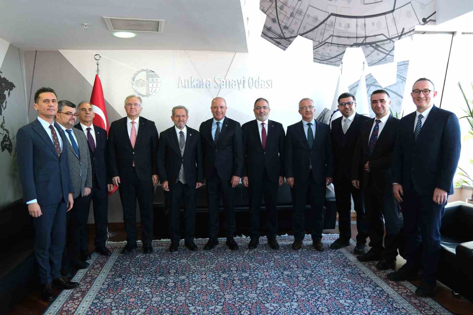 ASO’dan eğitime büyük yatırım: 4 büyük üniversite ile iş birliği
ASO’dan eğitime büyük yatırım: 4 büyük üniversite ile iş birliği