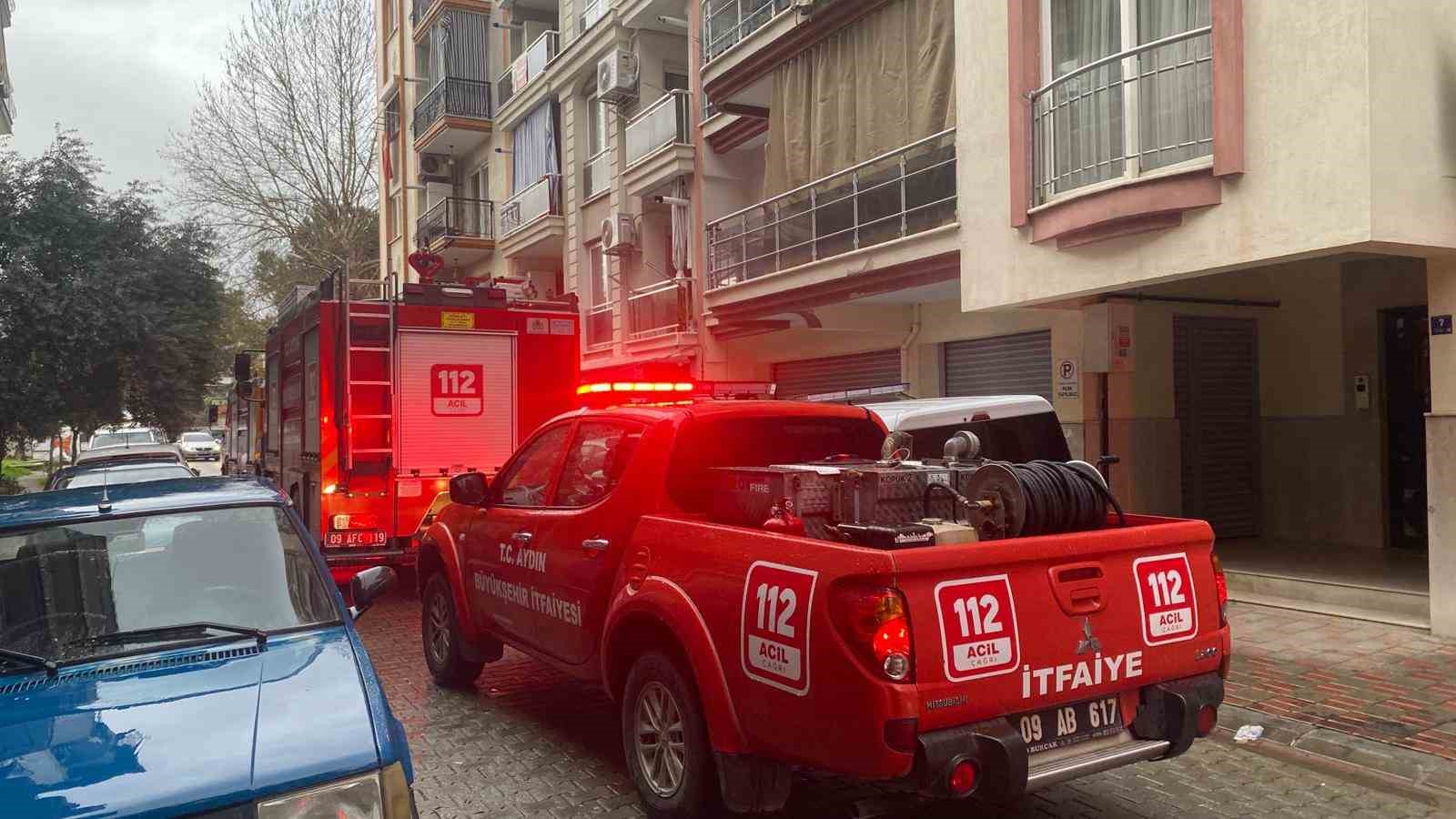 Aspiratörden çıkan yangın panikletti
