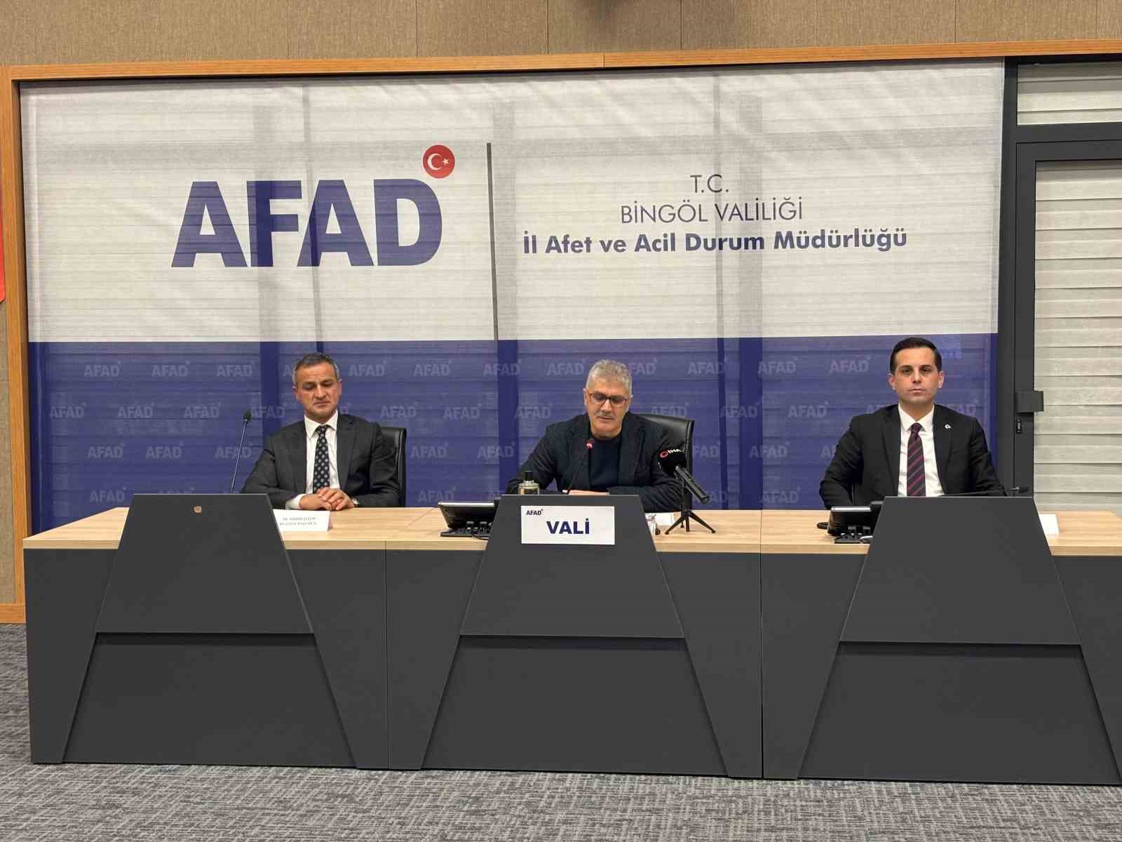 Asrın felaketinde hayatını kaybedenler düzenlenen programla anıldı
