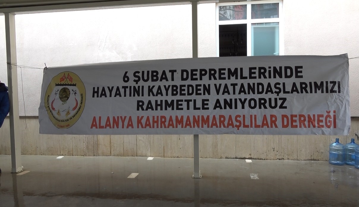 Asrın felaketinin 3’üncü yılında Alanya’da yürekler aynı duada buluştu
