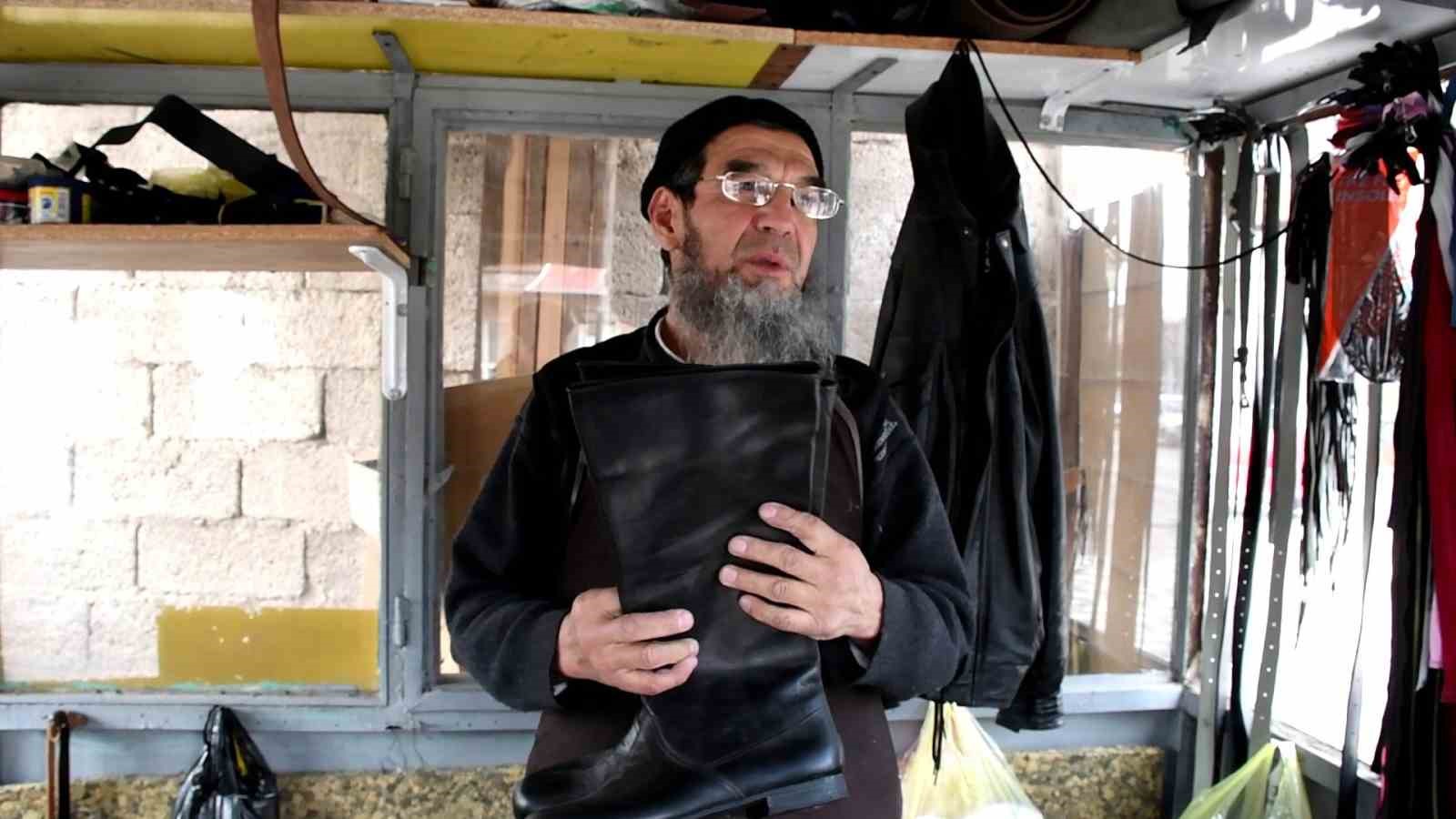 Ata mesleği zamana direniyor: Yozgat’ta Kırgızların deri işlemeciliği yok olma tehlikesiyle karşı karşıya
