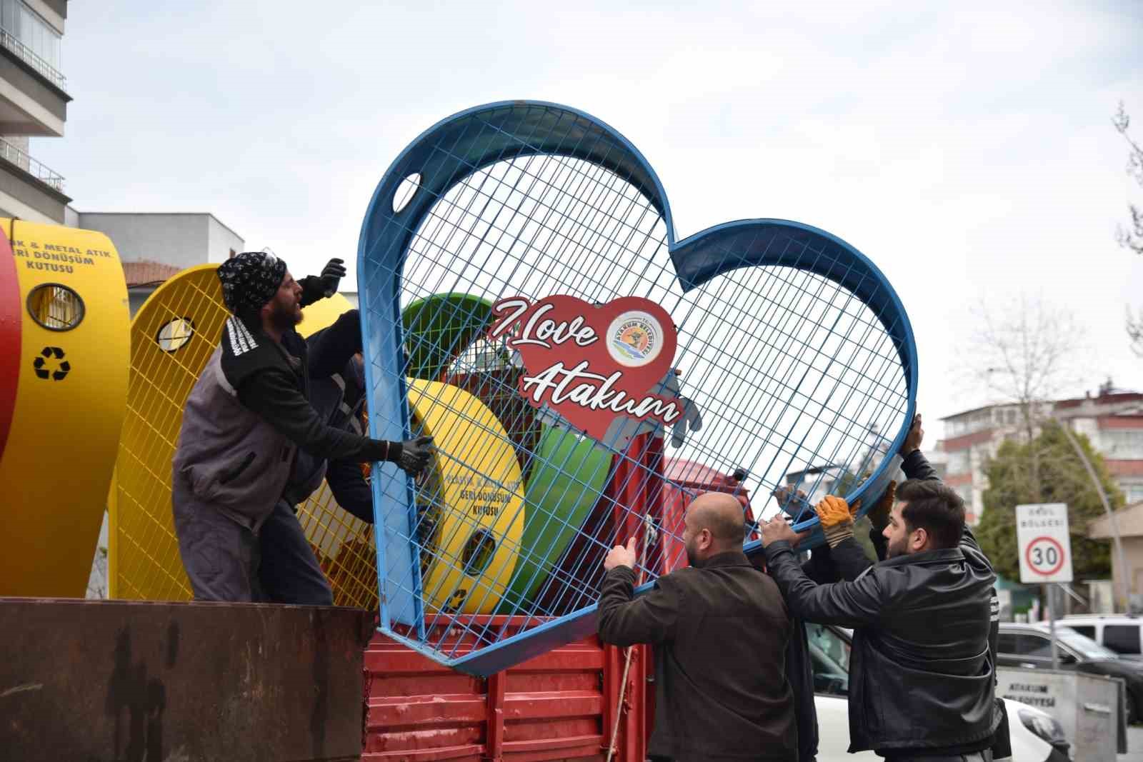 Atakum’a doğa dostu geri dönüşüm kutuları
