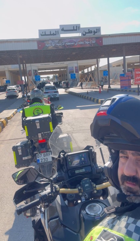 Atalarının develerle gittiği umre yolculuğunu onlar motosikletleri ile yaptı
