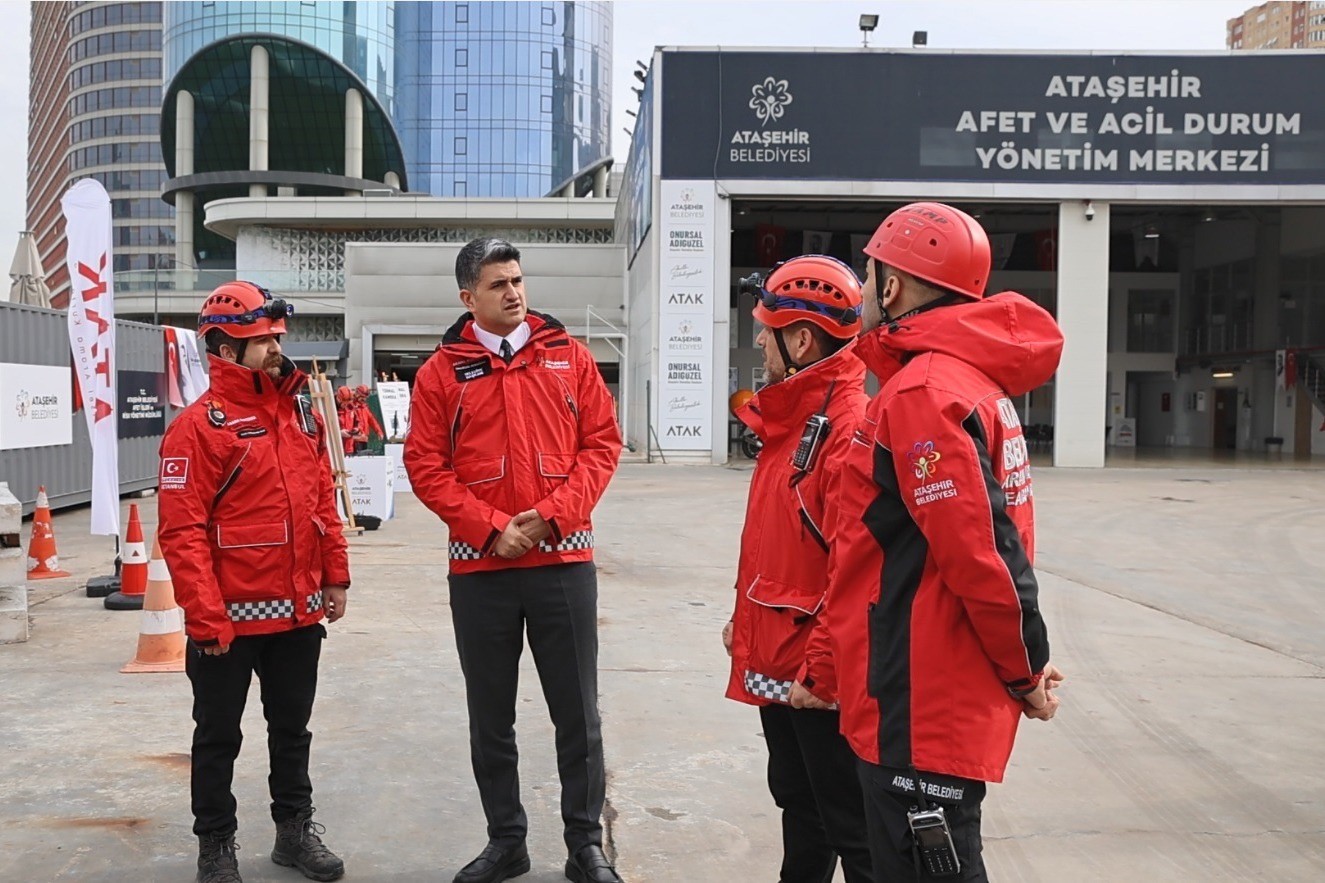 Ataşehir Belediyesinden deprem riskine karşı önemli adım: İki mahalleye daha deprem konteyneri
