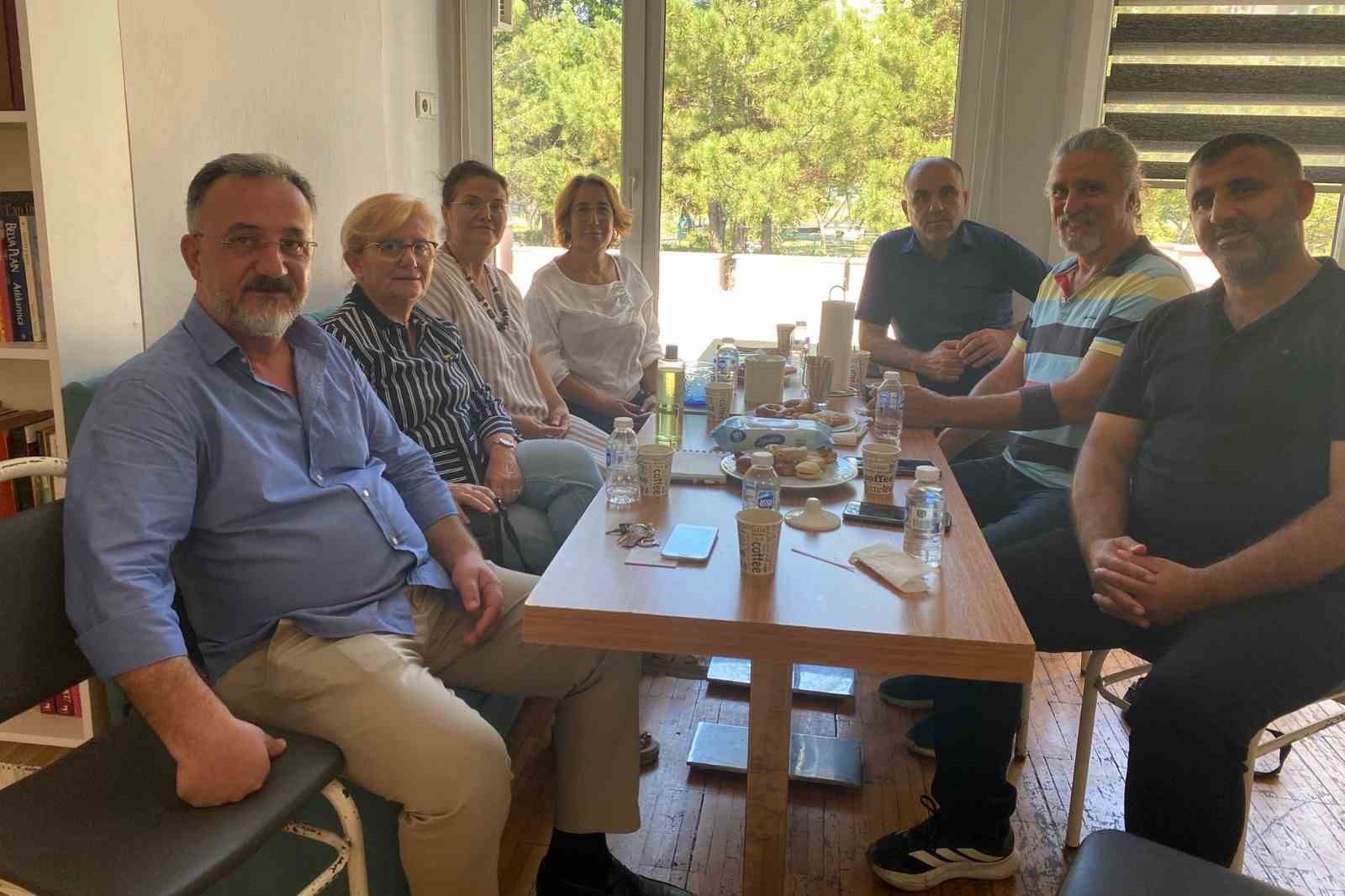 Ataşehir’de 201 site ziyaret edilerek doğrudan iletişim kuruldu
