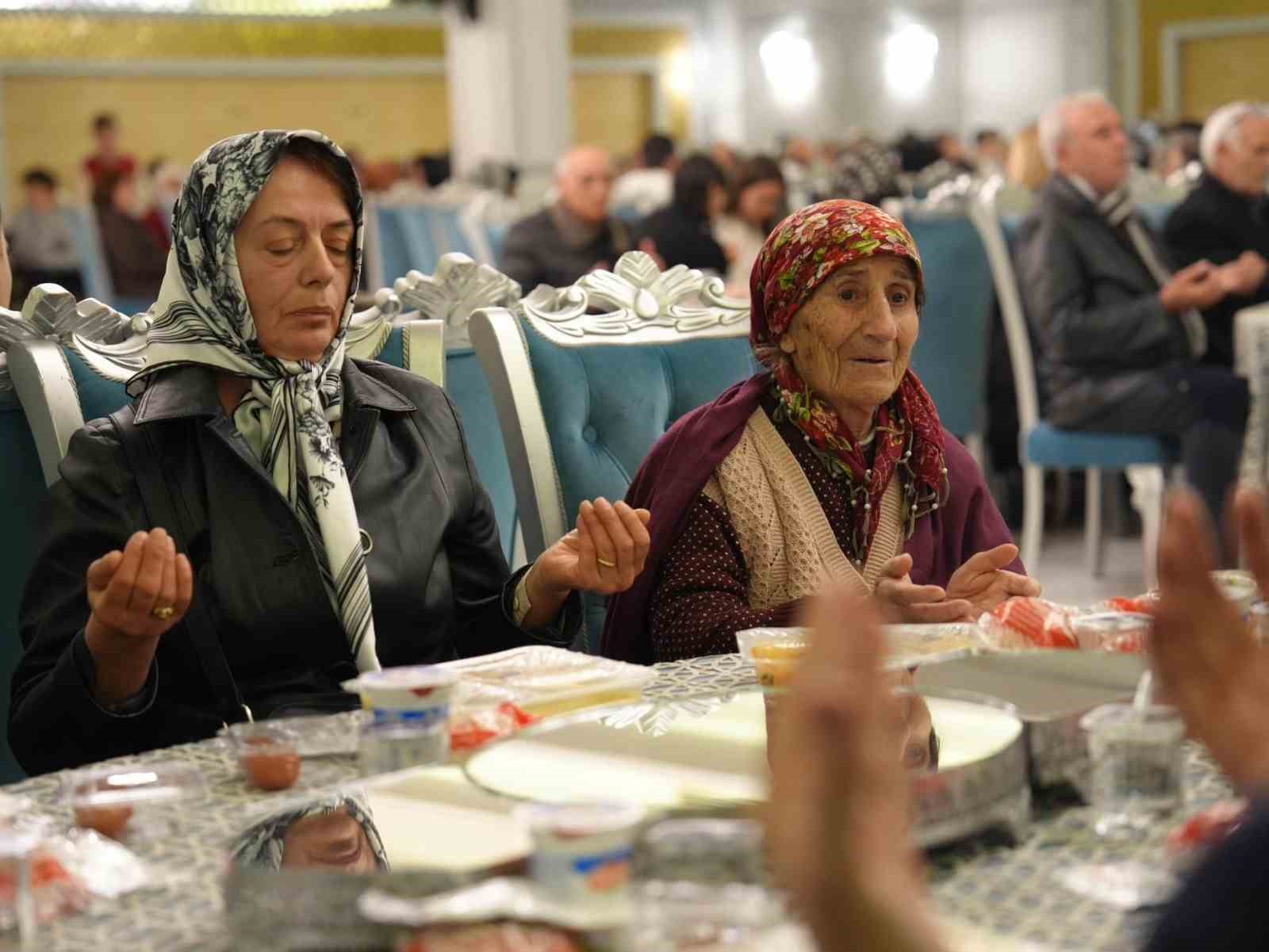 Ataşehir’de toplu iftar sofraları ve geleneksel Ramazan eğlenceleri düzenlenecek
