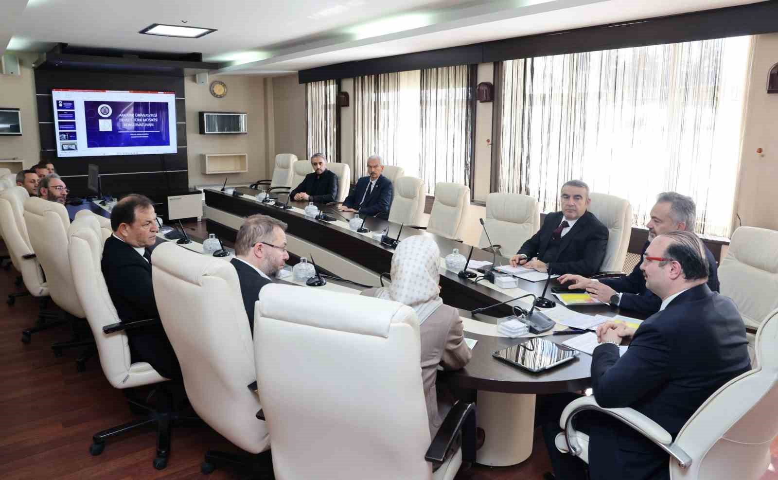 Atatürk Üniversitesinde birim değerlendirme toplantılarının ilk etabı tamamlandı
