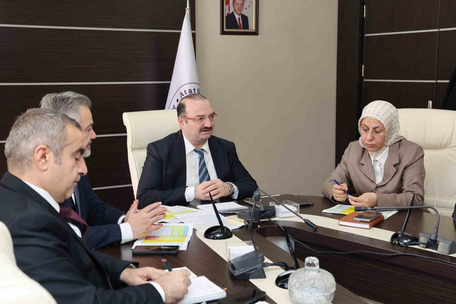 Atatürk Üniversitesinde birim değerlendirme toplantılarının ilk etabı tamamlandı
