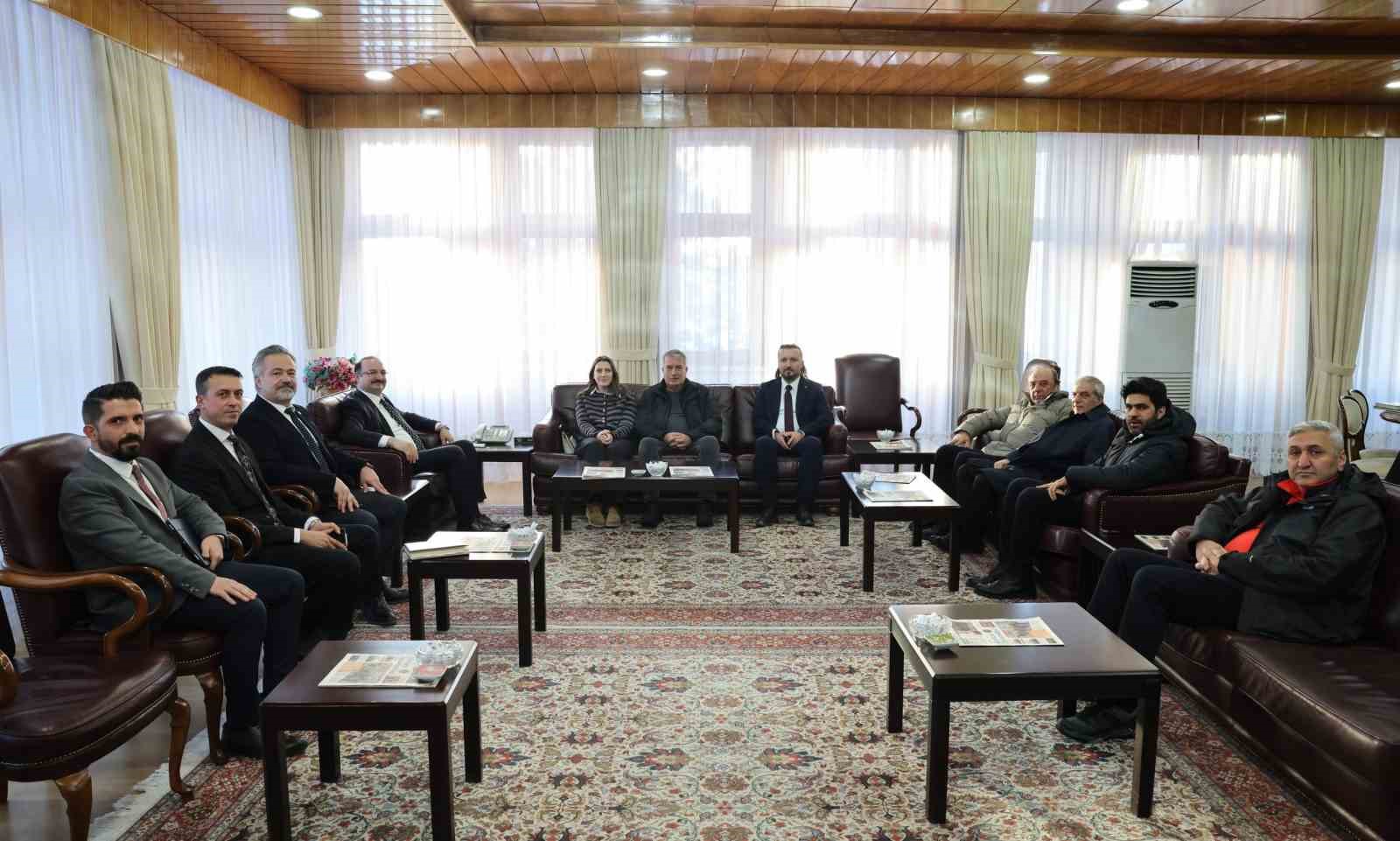 Atatürk Üniversitesinde millî teknoloji ve girişimcilik buluşması
Atatürk Üniversitesinde millî teknoloji ve girişimcilik buluşması
