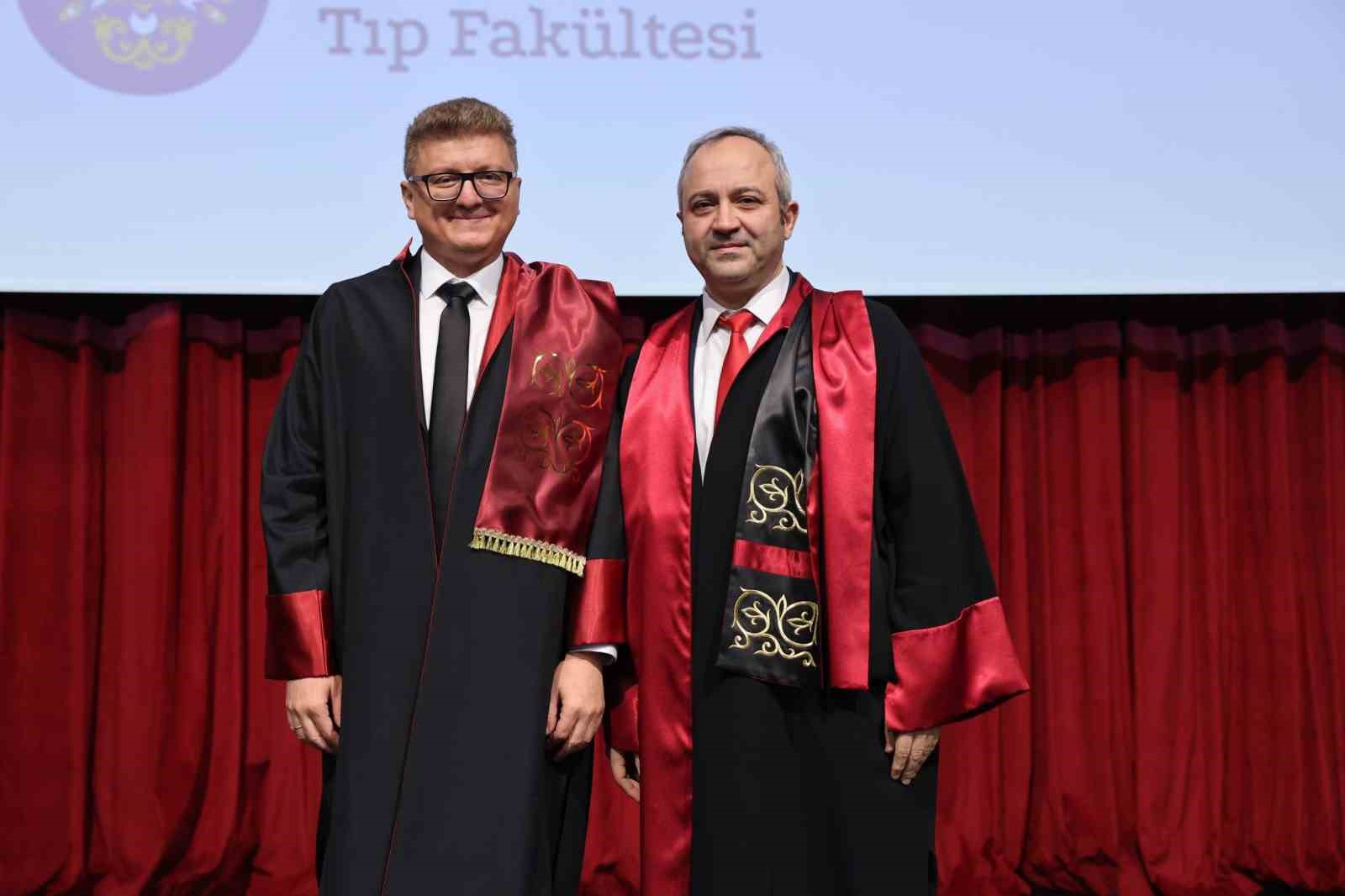 Atatürk Üniversitesinde  Tıp Bayramı ve akademik giysi töreni coşkusu
