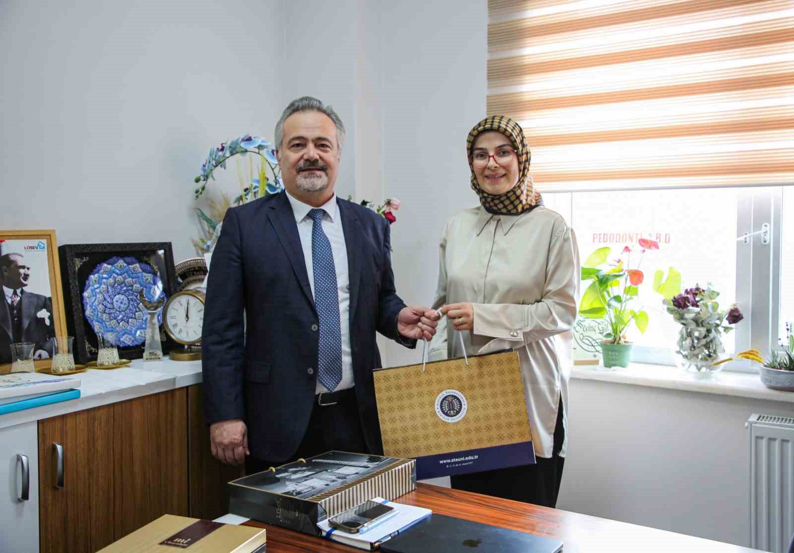 Atatürk Üniversitesinden önemli bir başarı daha
Atatürk Üniversitesinden önemli bir başarı daha