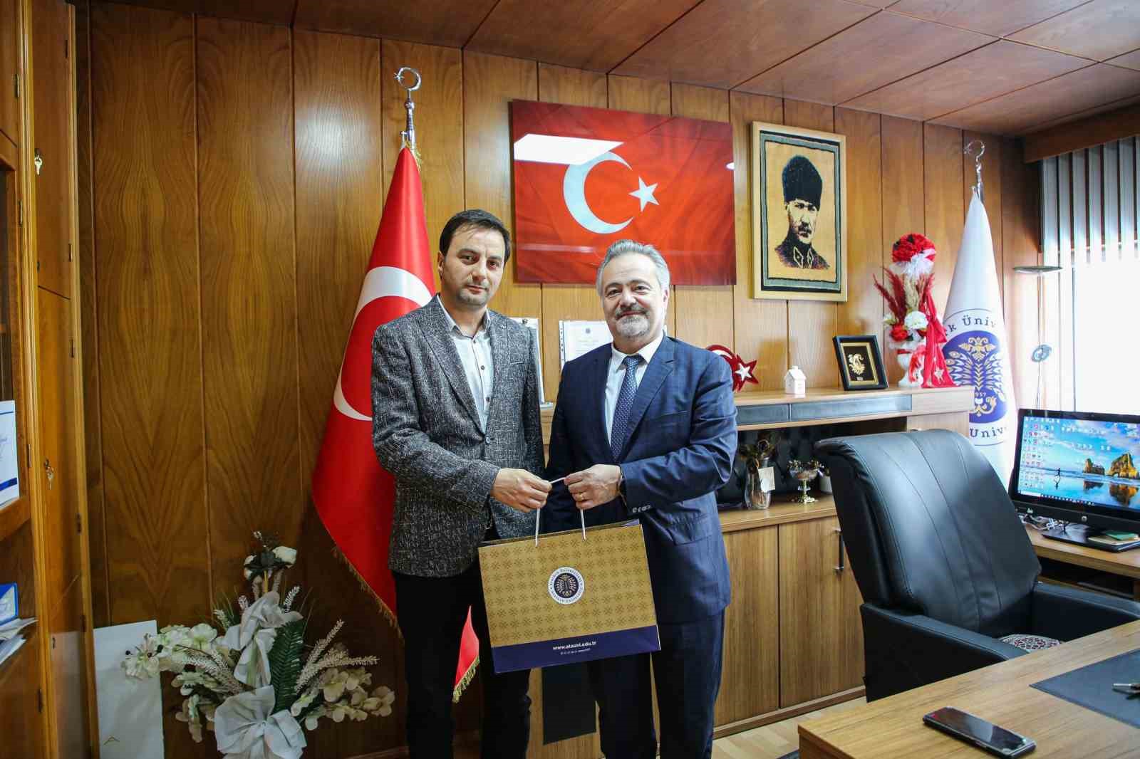 Atatürk Üniversitesinden önemli bir başarı daha
Atatürk Üniversitesinden önemli bir başarı daha