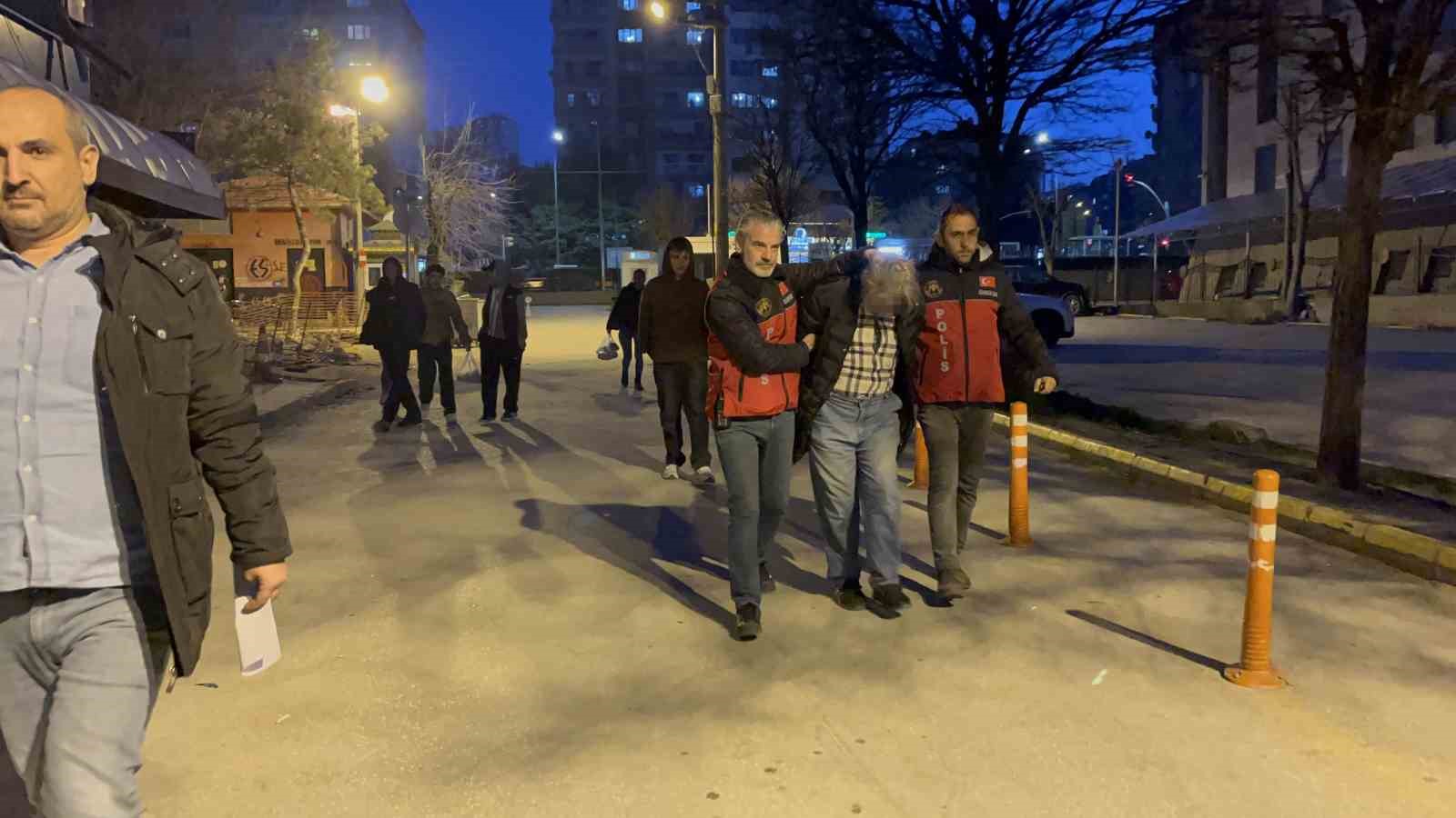 Atatürk’e hakaret eden şahıs tutuklandı
