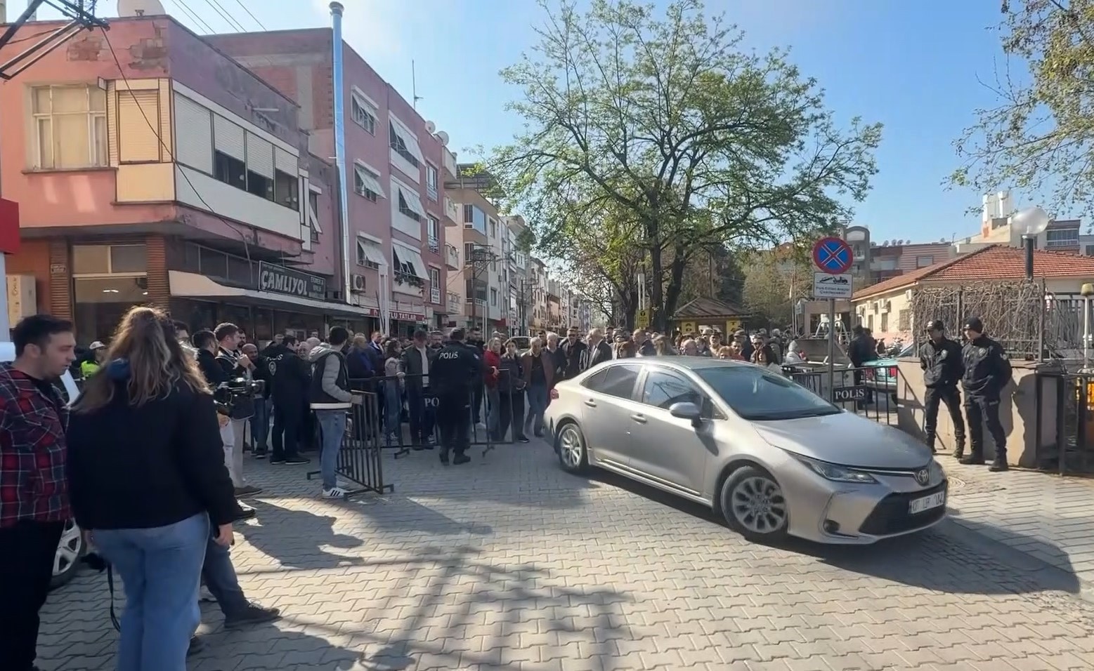 Atatürk’e hakaret iddiasıyla yargılanan öğretmen beraat etti
