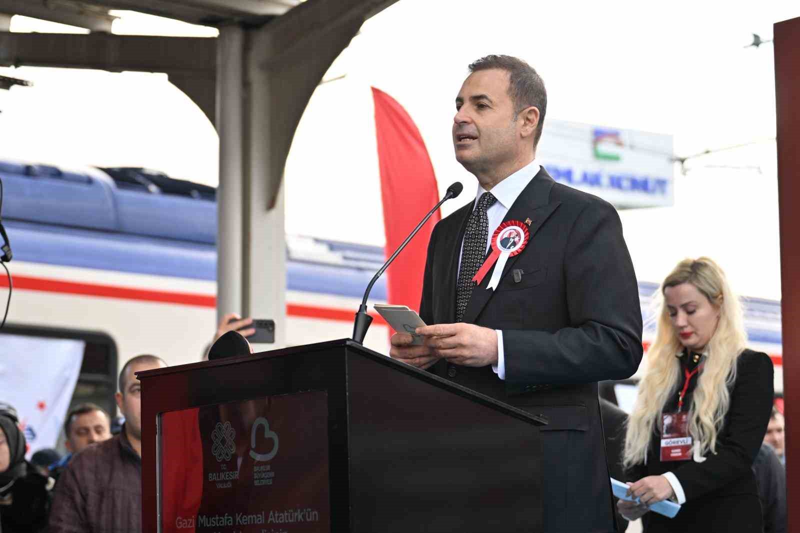 Atatürk’ün Balıkesir’e gelişinin 103. yılı kutlandı
Atatürk’ün Balıkesir’e gelişinin 103. yılı kutlandı