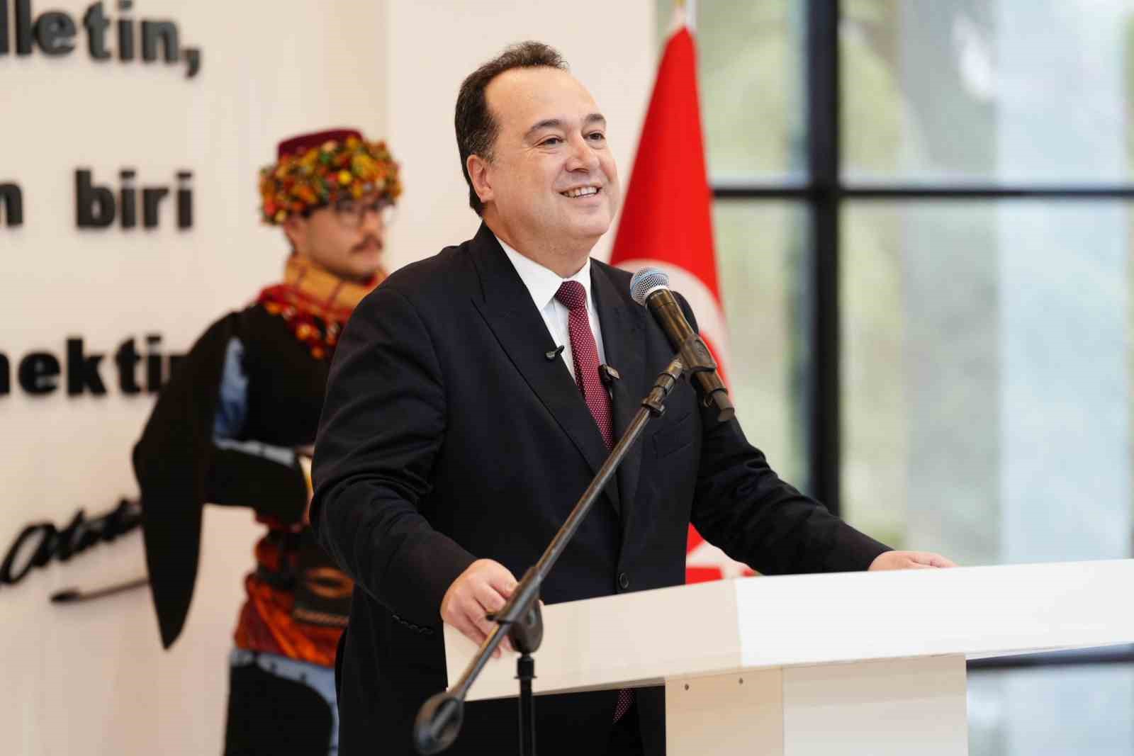 Atatürk’ün liderlik yolculuğu Manisalılarla buluştu
