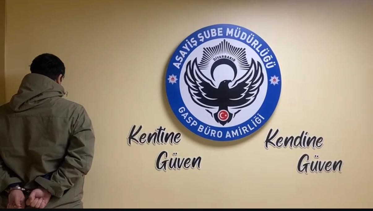 Atlas’ın ailesini tehdit eden şüpheli Diyarbakır’da gözaltındı, SEGBİS’le hakim karşısına çıkacak
