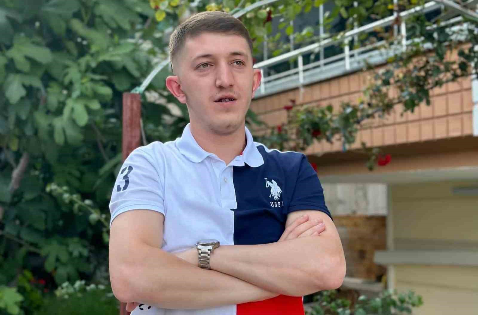 ATM’de kameralar önündeki cinayette karar çıktı: Katillere 16 yıl 4’er ay hapis
ATM’de kameralar önündeki cinayette karar çıktı: Katillere 16 yıl 4’er ay hapis