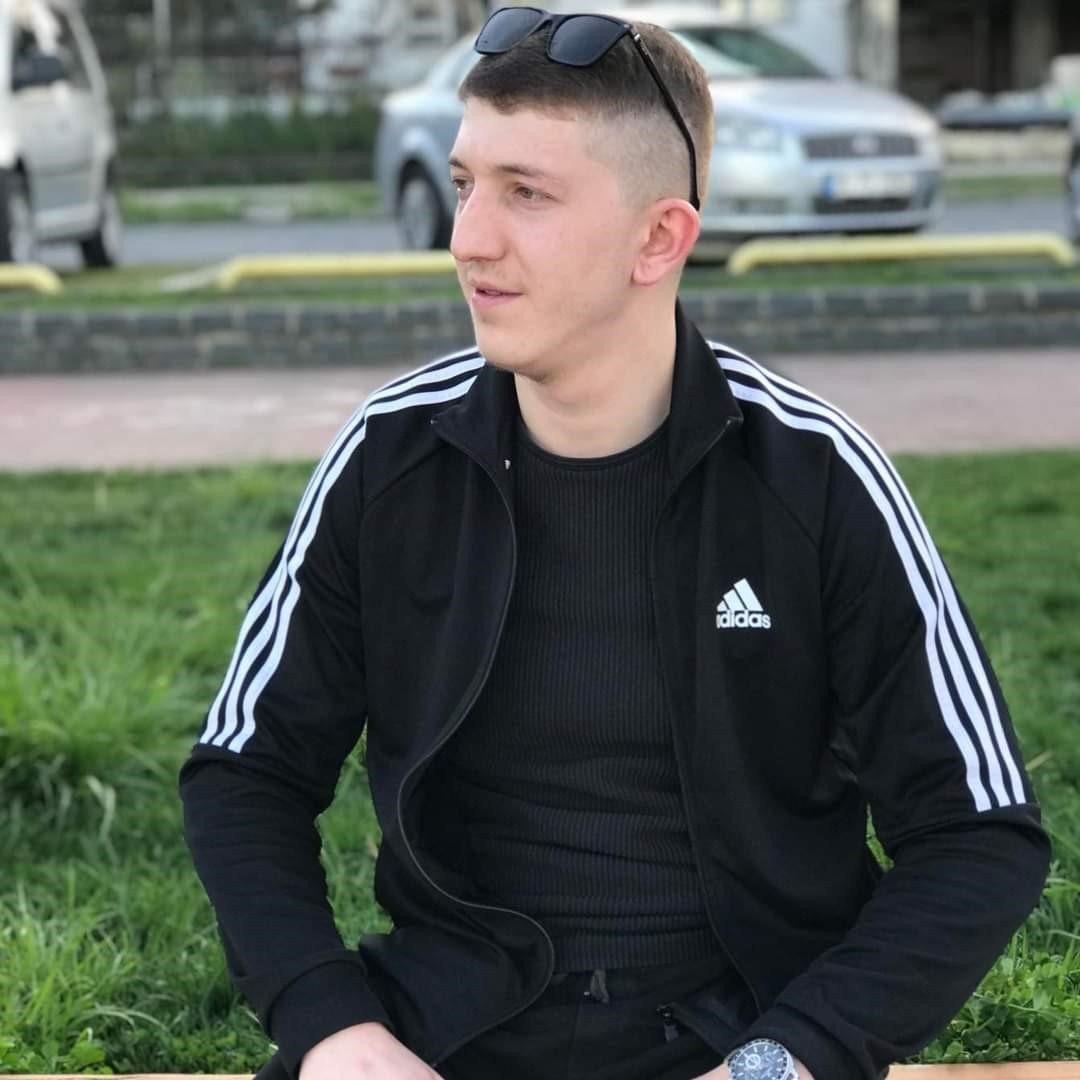 ATM’de kameralar önündeki cinayette karar çıktı: Katillere 16 yıl 4’er ay hapis
ATM’de kameralar önündeki cinayette karar çıktı: Katillere 16 yıl 4’er ay hapis