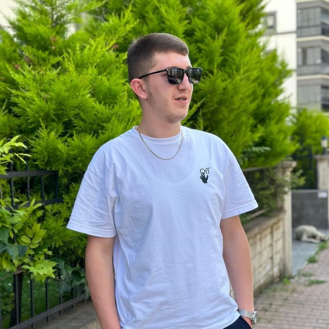 ATM’de kameralar önündeki cinayette karar çıktı: Katillere 16 yıl 4’er ay hapis
ATM’de kameralar önündeki cinayette karar çıktı: Katillere 16 yıl 4’er ay hapis