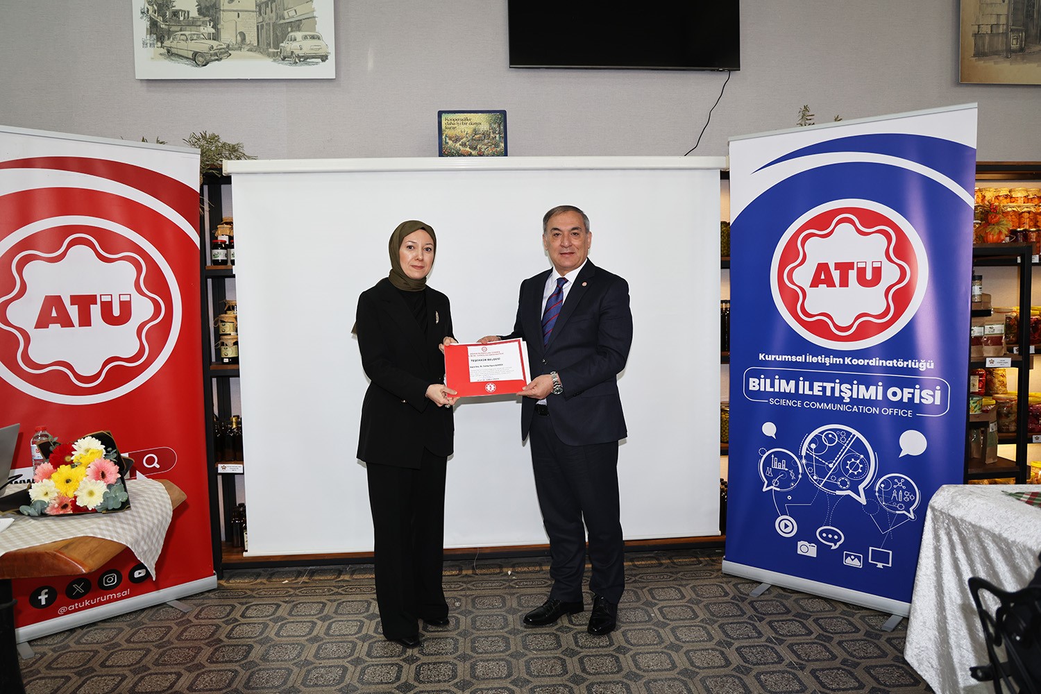 ATÜ Bilim Kafe’de kadın kooperatifleri konuşuldu
ATÜ Bilim Kafe’de kadın kooperatifleri konuşuldu