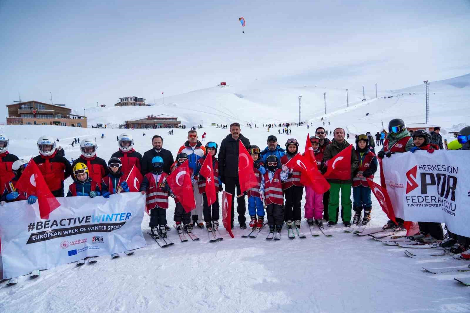 Avrupa Kış Sporları Haftası etkinlikleri Hakkâri’de düzenlendi
