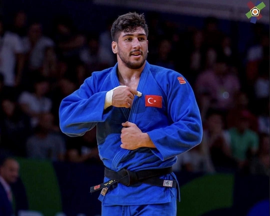 Avrupa Şampiyonu Mert Şişmanlar Yunusemre Belediyespor’da
