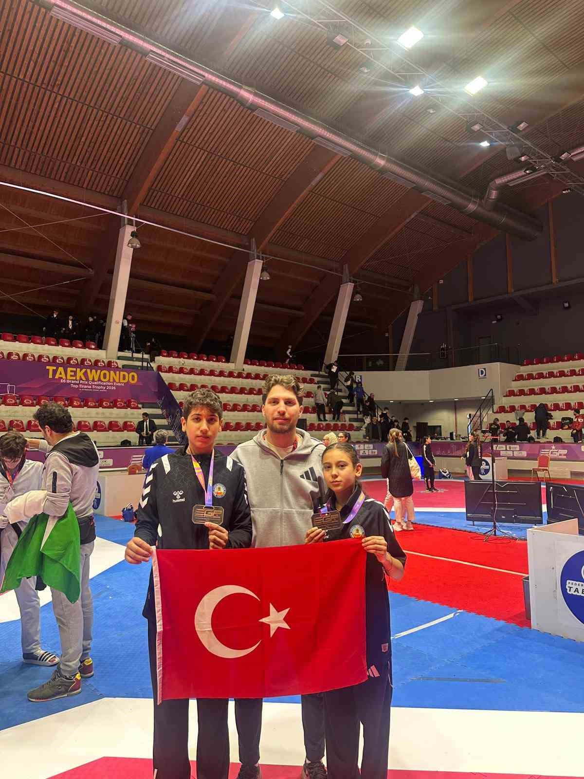 Avrupa Taekwondo müsabakasında Kuyucaklı sporculardan çifte bronz
