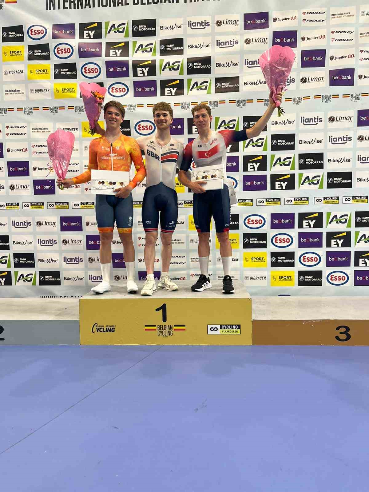 Avrupa velodromlarında Türk imzası: Milli bisikletçilerden uluslararası başarı
