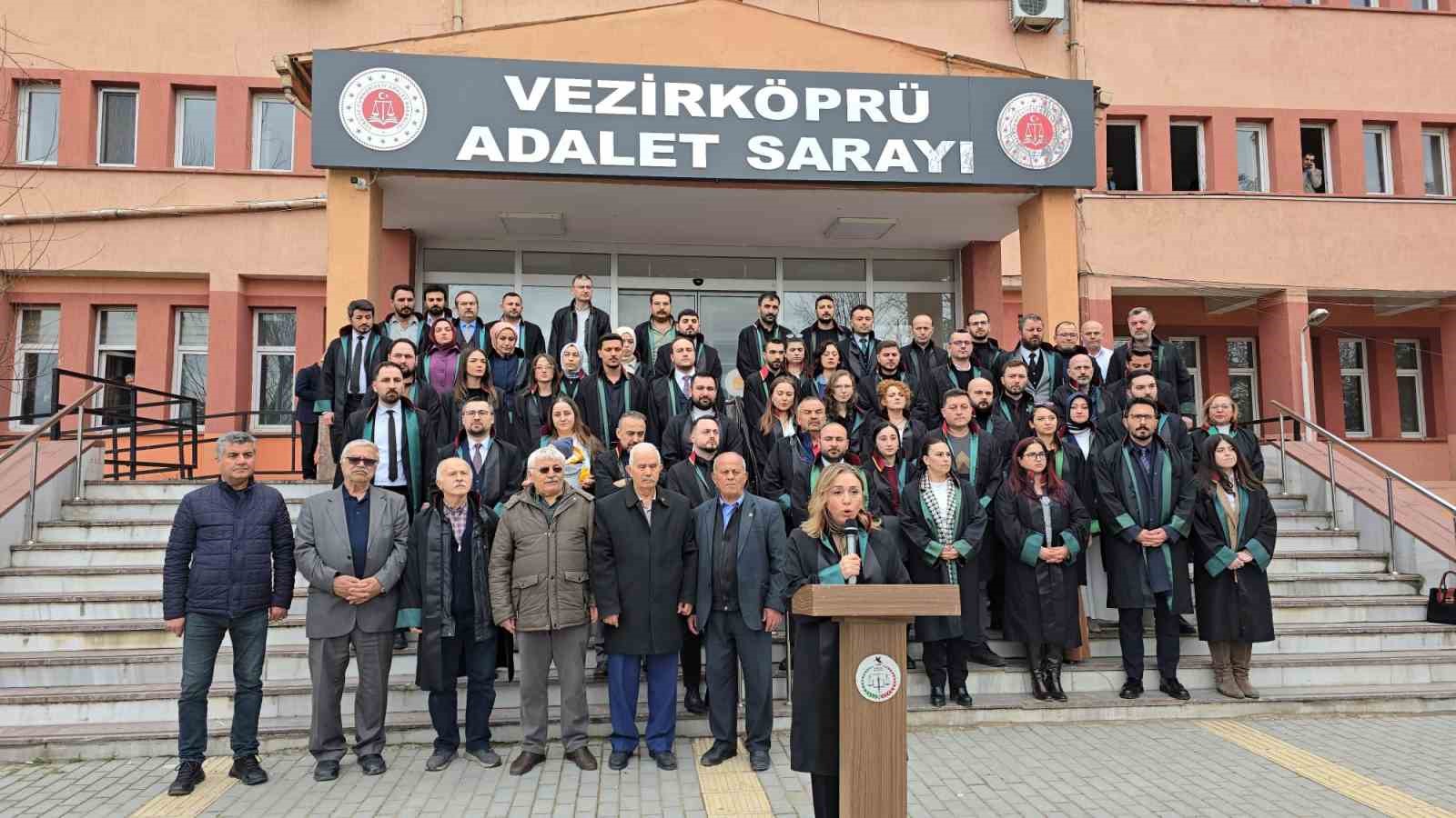 Avukata saldırıya tepki
Avukata saldırıya tepki