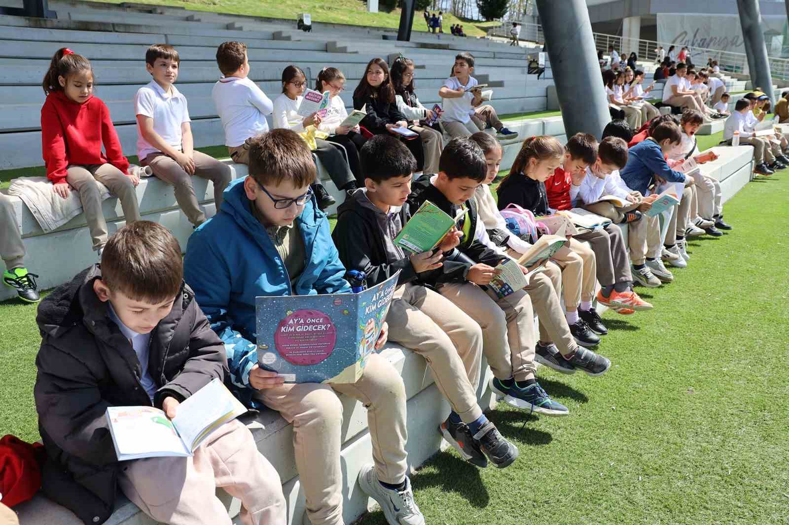 Ayçiçek Bisiklet Vadisi’nde minikler öğrenciler ağırlandı
Ayçiçek Bisiklet Vadisi’nde minikler öğrenciler ağırlandı