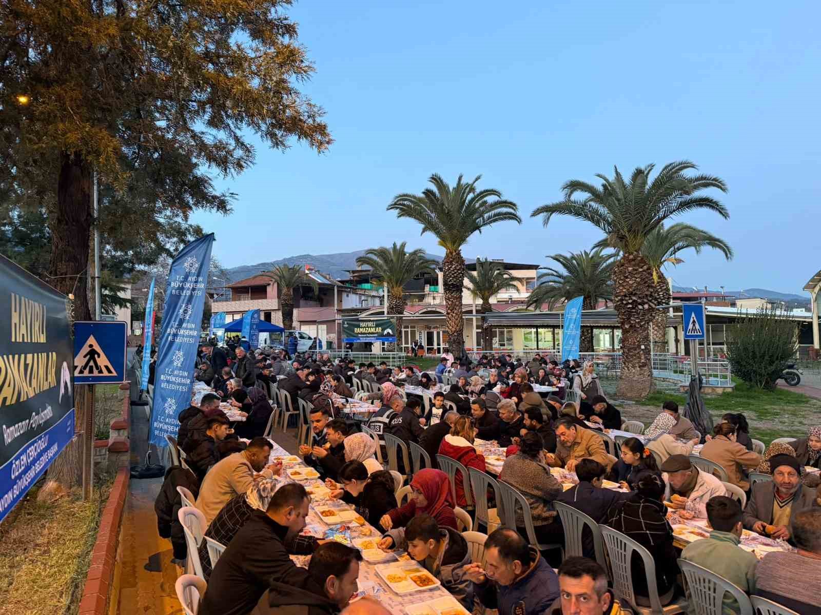 Aydın Büyükşehir Belediyesi Ramazan’ın bereketini kentin dört bir yanına taşıyor
