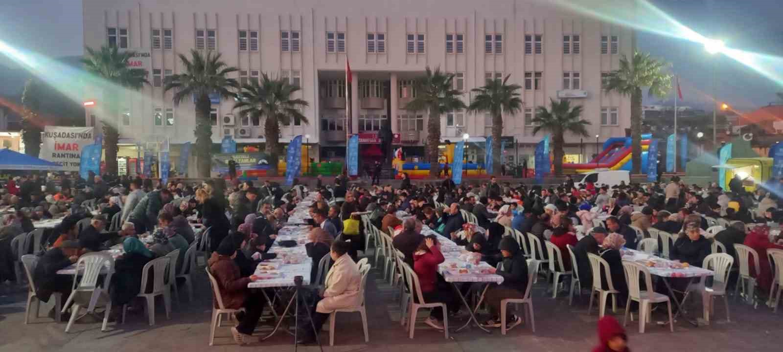 Aydın Büyükşehir Belediyesi Ramazan’ın bereketini kentin dört bir yanına taşıyor
