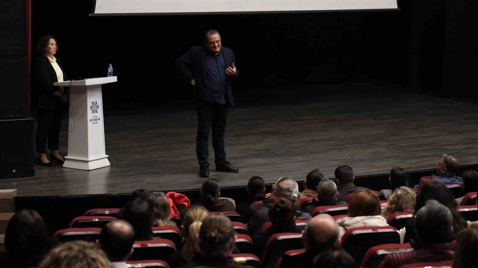 Aydın Büyükşehir Belediyesi’nin Disleksi Merkezi öğrencilerin eğitim hayatına destek olmayı sürdürüyor
