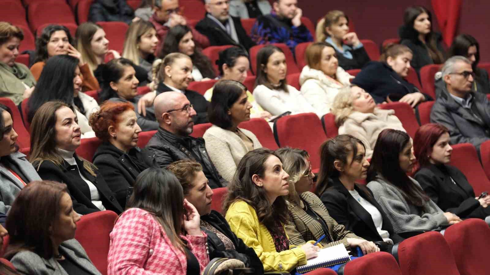 Aydın Büyükşehir Belediyesi’nin Disleksi Merkezi öğrencilerin eğitim hayatına destek olmayı sürdürüyor
