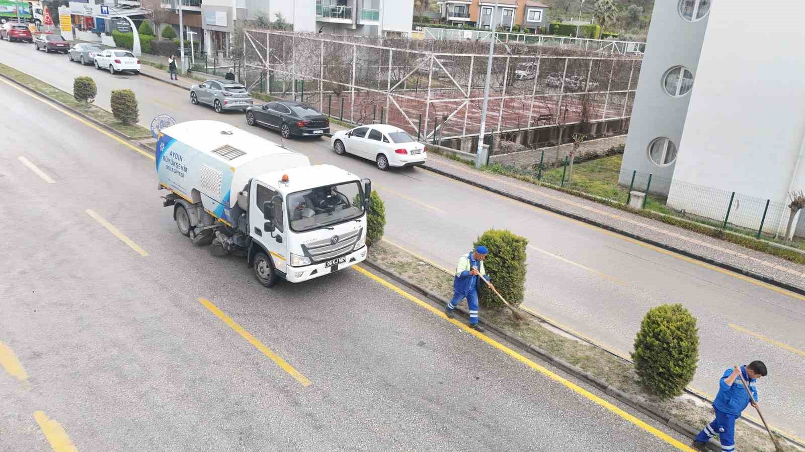 Aydın Büyükşehir Belediyesi’nin kent genelindeki çalışmaları sürüyor

