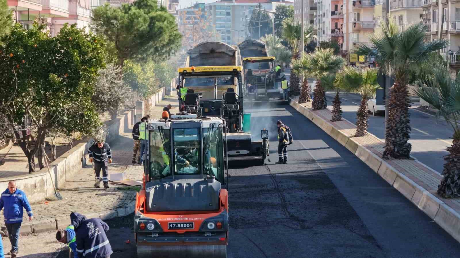 Aydın Büyükşehir’den Doğu Çevre Bulvarı’na sıcak asfalt dokunuşu
