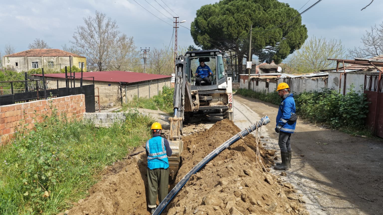 Aydın Büyükşehir’in ilçelerde altyapı yatırımlarını sürüyor
