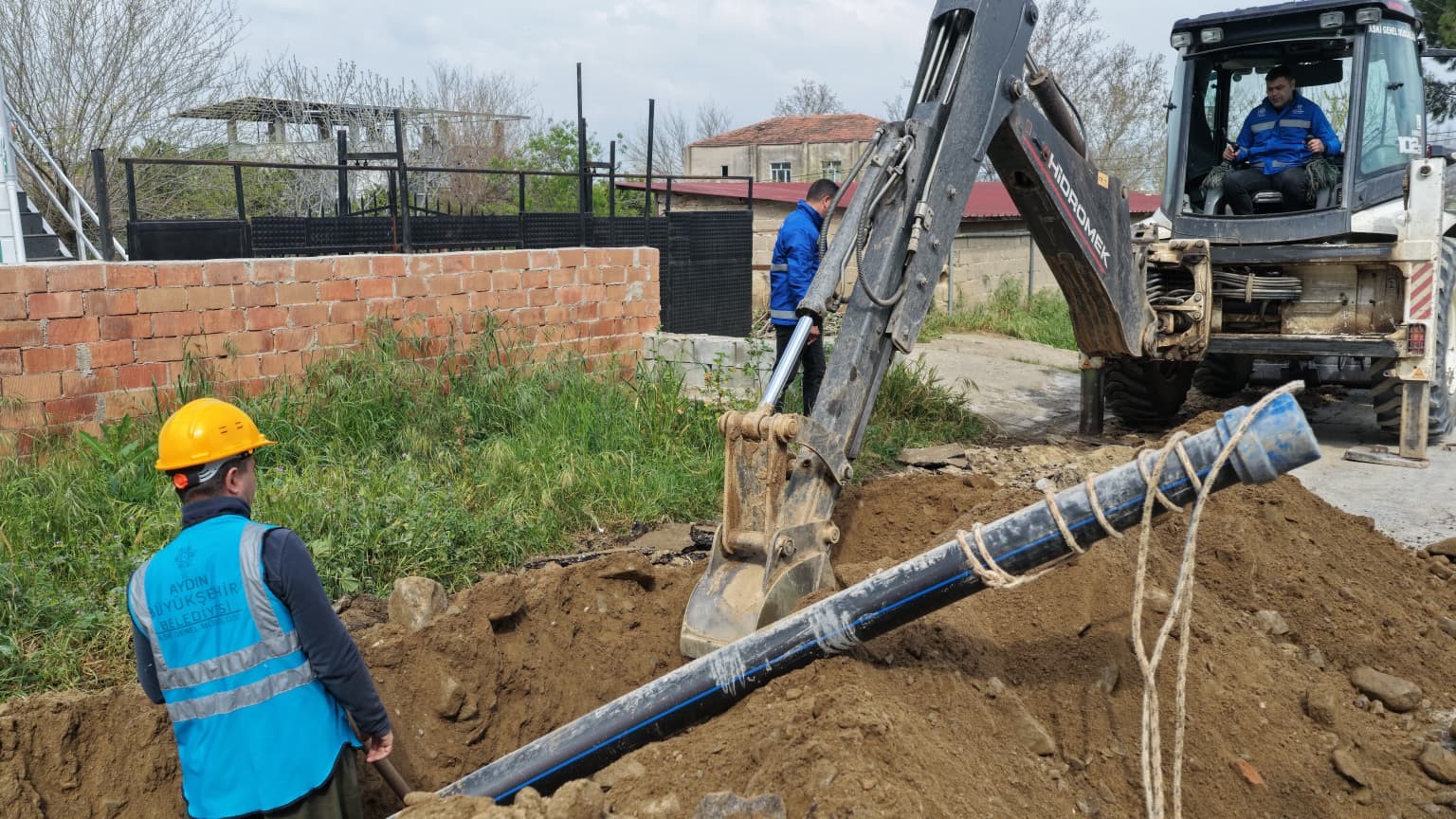 Aydın Büyükşehir’in ilçelerde altyapı yatırımlarını sürüyor
