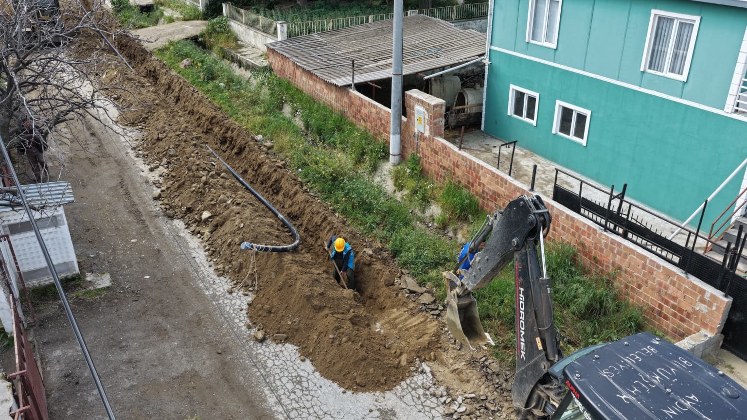 Aydın Büyükşehir’in ilçelerde altyapı yatırımlarını sürüyor
