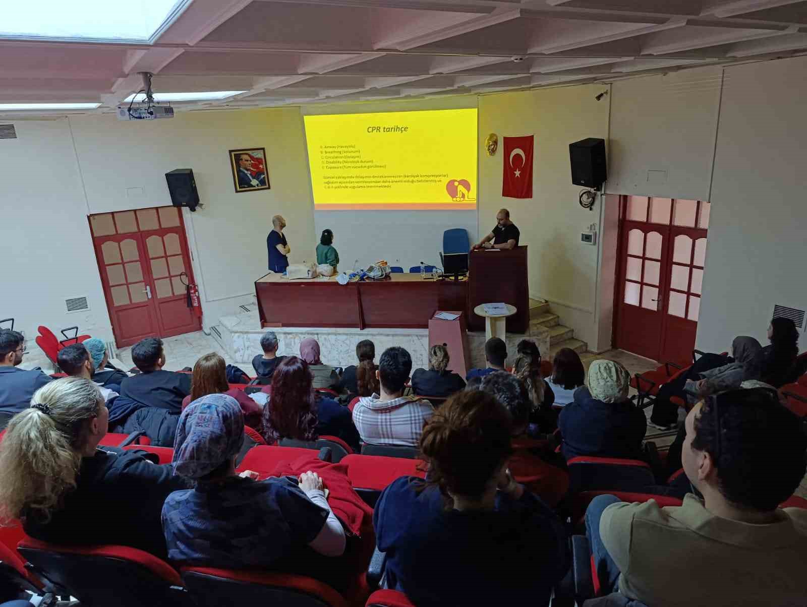 Aydın Devlet Hastanesi’nde personele acil durum ve afet eğitimi verildi
