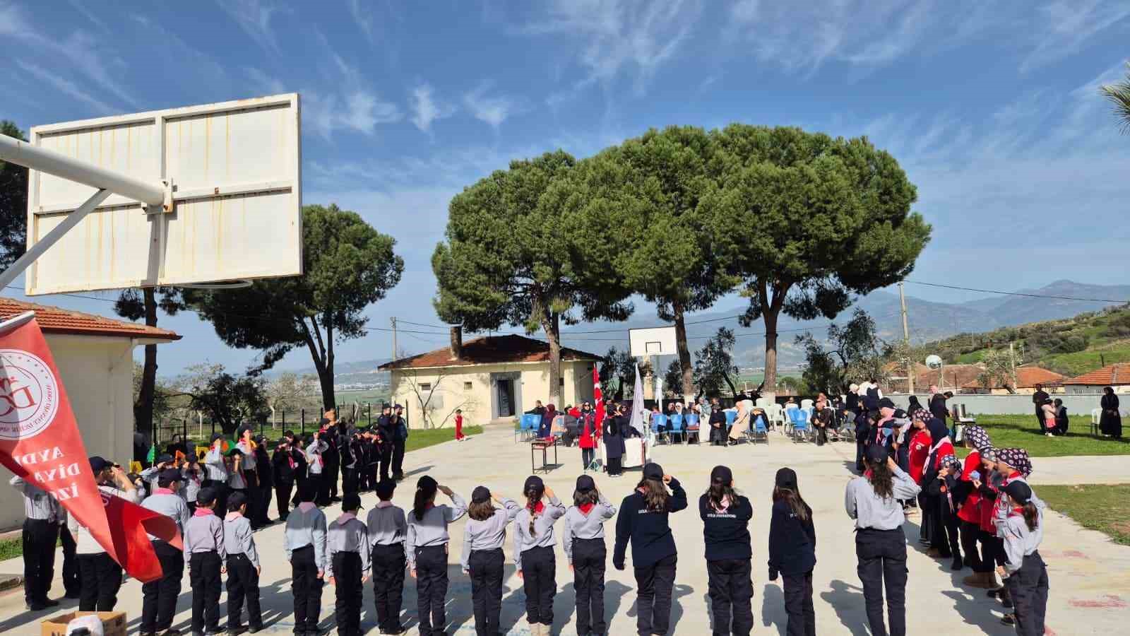 Aydın Diyanet İzcilik Kampı’nda 40 öğrenci İzcilik Yemini etti
