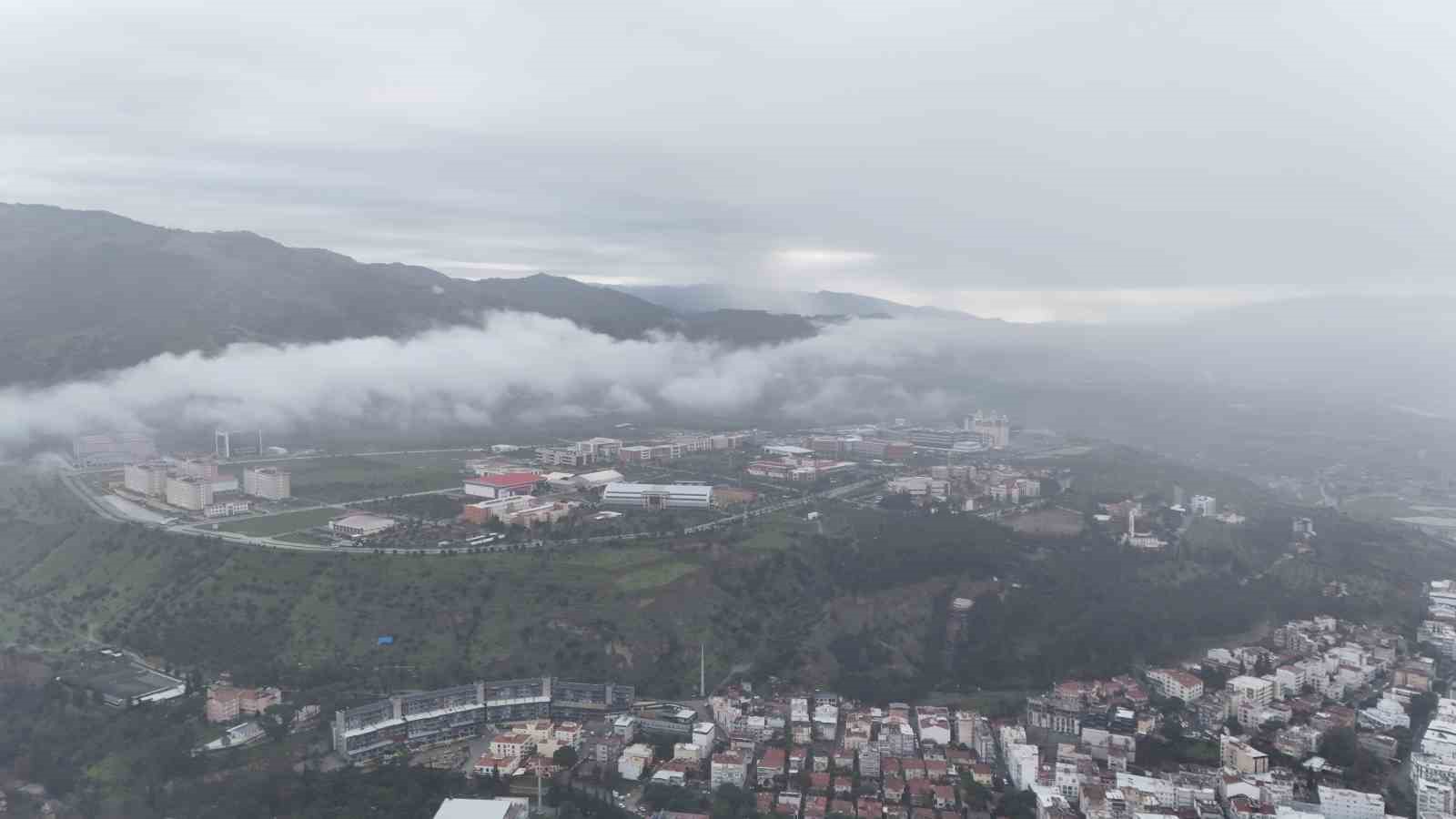 Aydın güne bulutla uyandı
