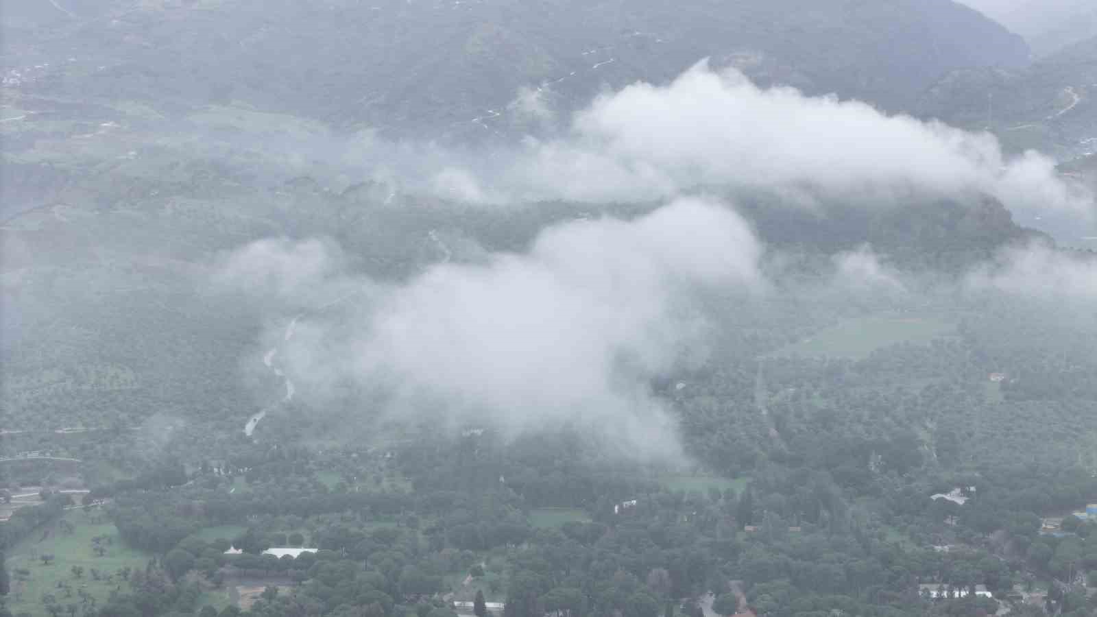 Aydın güne bulutla uyandı
