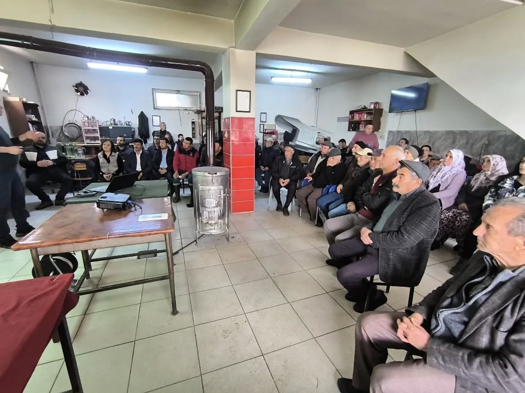 Aydın İnciri için bilimsel seferberlik Yenipazar’da sürdü
