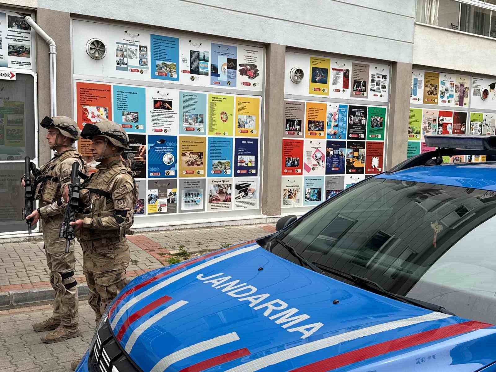 Aydın merkezli 10 ilde dolandırıcılık operasyonu: 17 şüpheli gözaltına alındı
