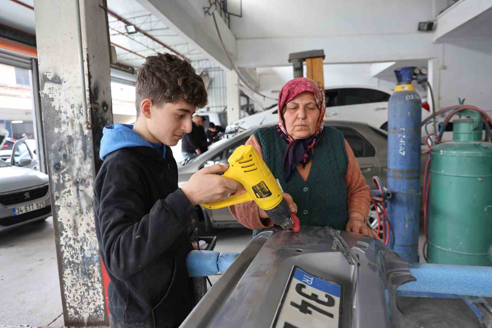 Aydın sanayisinin kadın ustası: On parmağında on marifet
