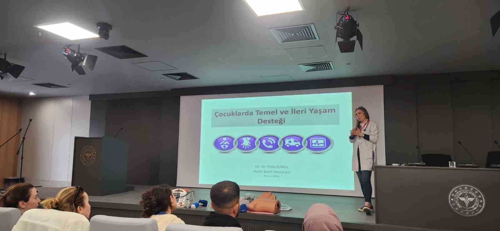 Aydın Şehir Hastanesi’nde çocuk acil ekiplerine kritik eğitim
