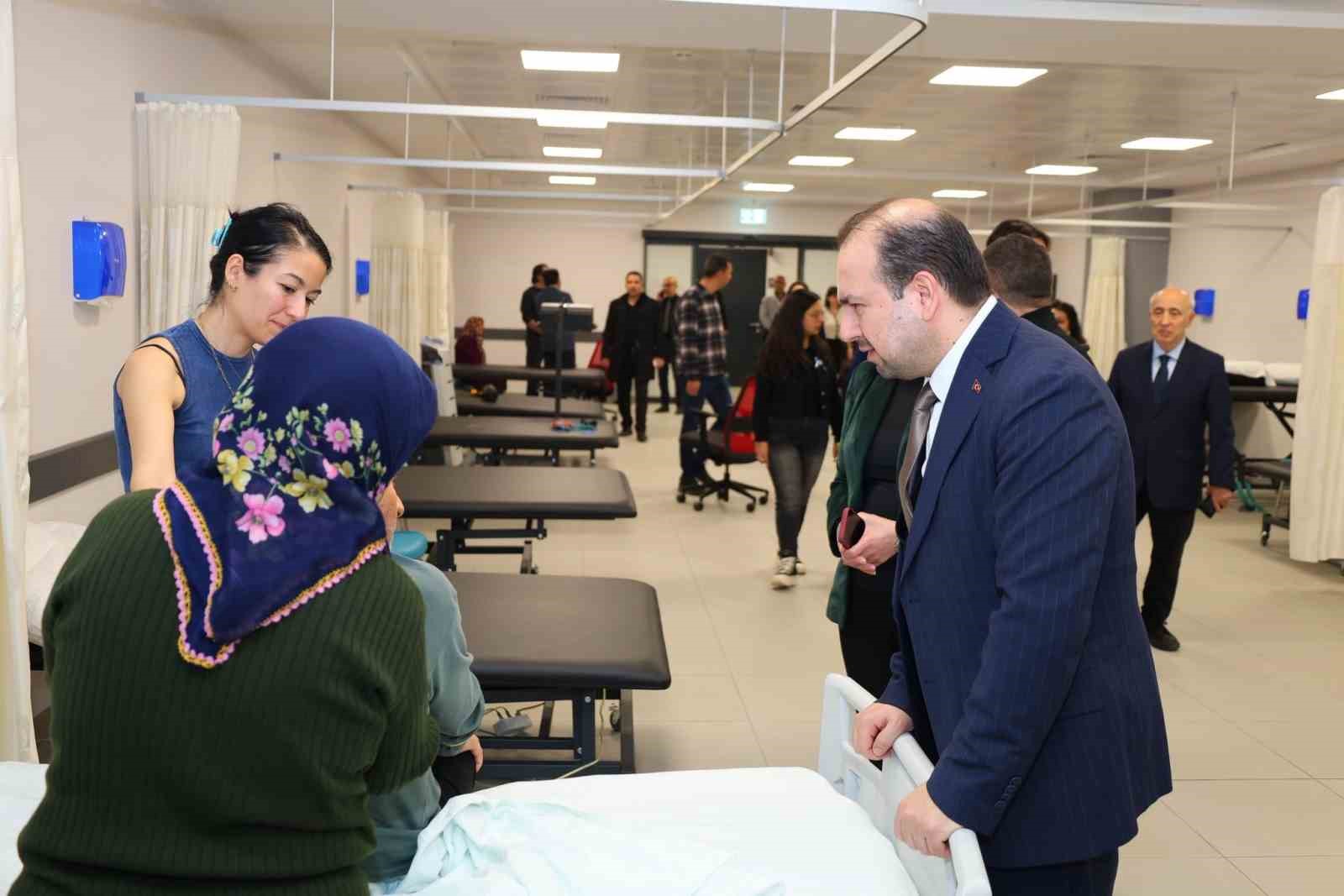 Aydın Şehir Hastanesi’nde fizik tedavi ünitesine yakın inceleme
