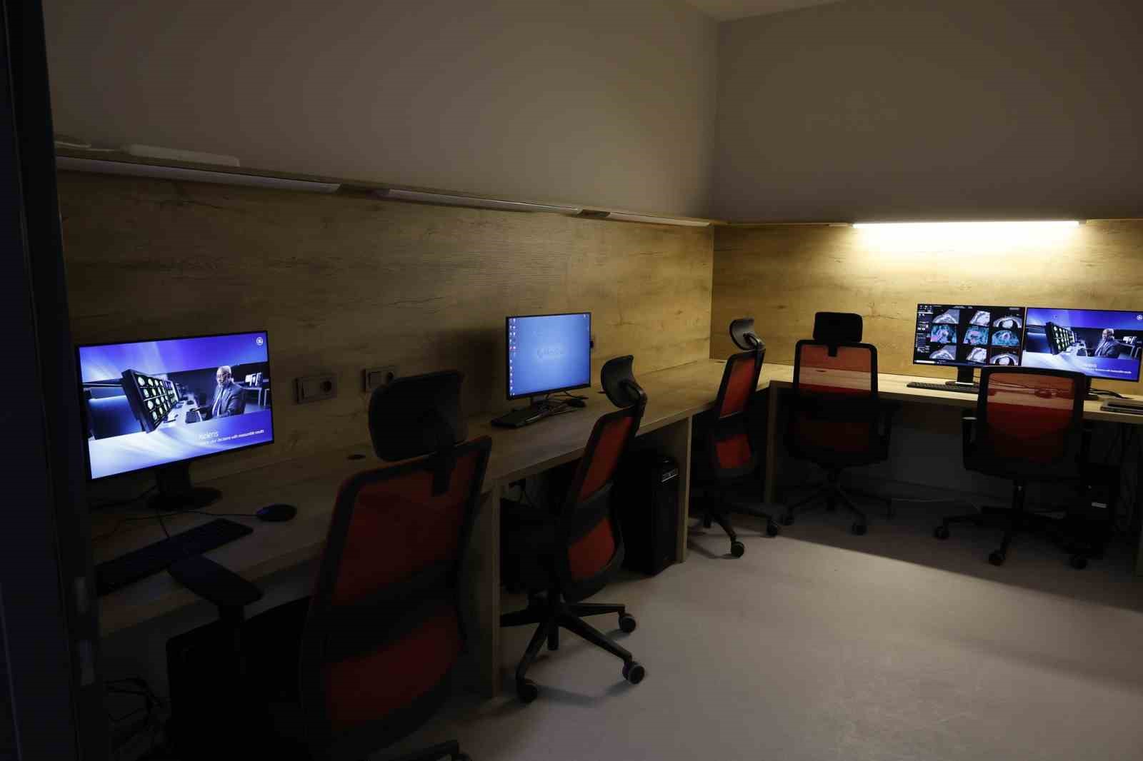 Aydın Şehir Hastanesi’nde görüntüleme ve tedavide son teknoloji dönemi başlıyor
Aydın Şehir Hastanesi’nde görüntüleme ve tedavide son teknoloji dönemi başlıyor